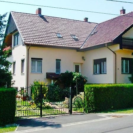 Hotel Angéla Vendégház Zalakaros Esterno foto